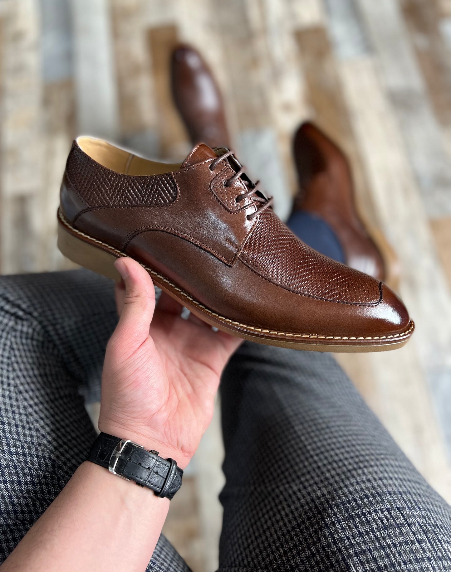 Chaussure Marron Simple Perforée