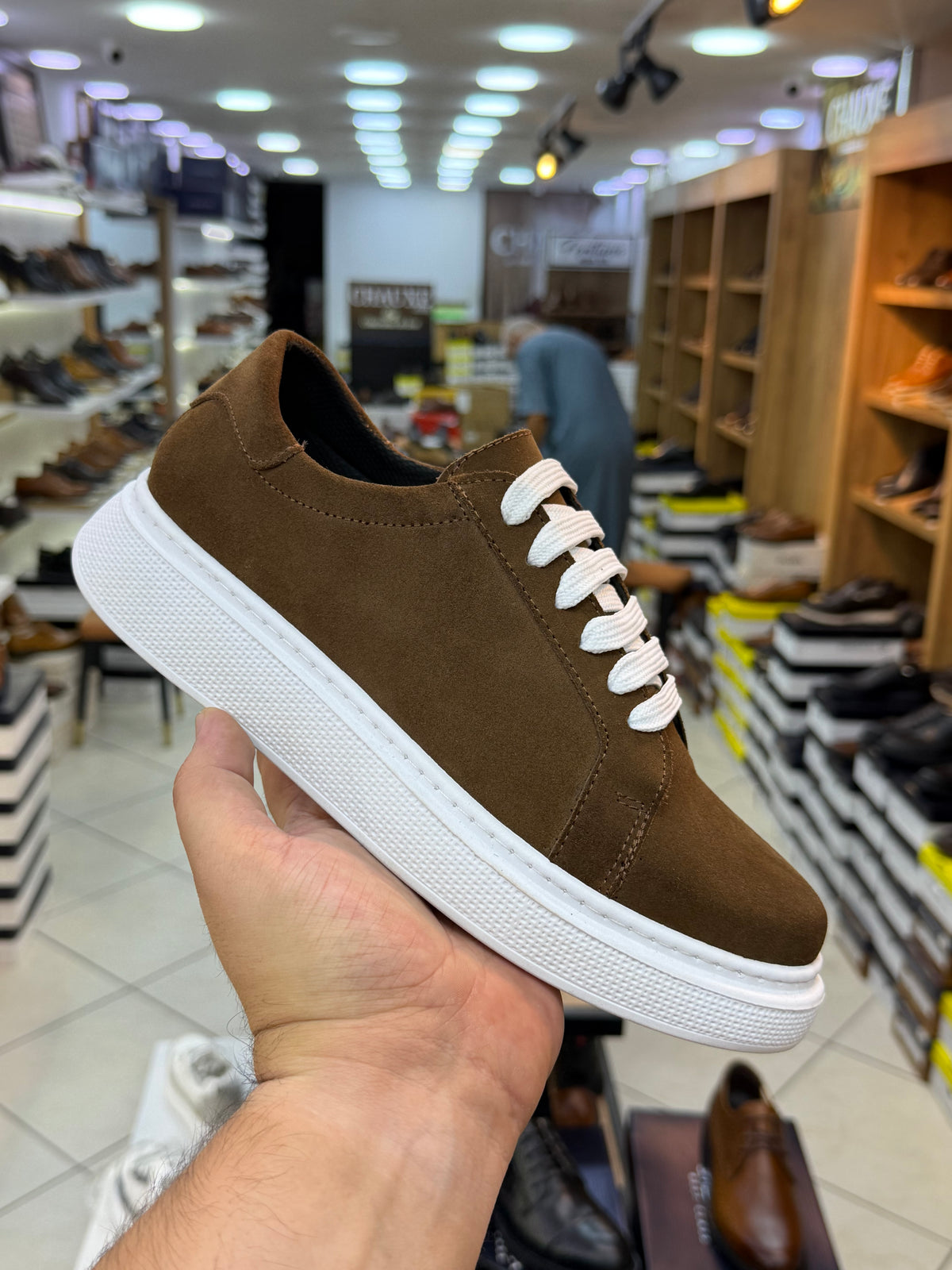 Sneakers Nerio -Croûte de Cuir