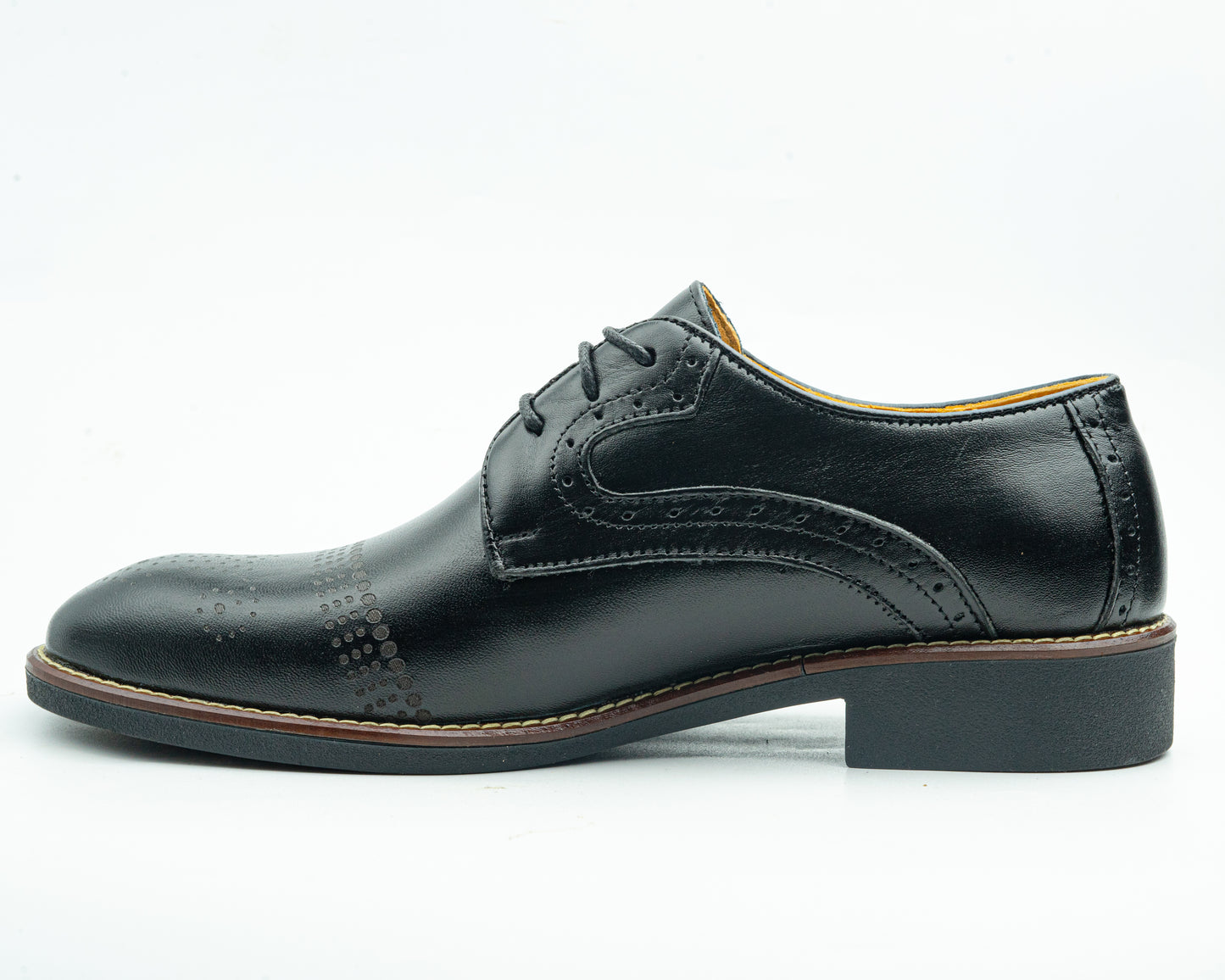 CHAUSSURE HABILLÉE EN POINTE NOIR