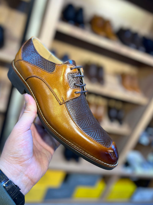 Chaussure  deux tons légère perforée